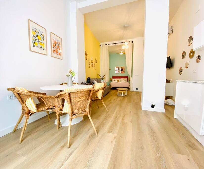 バレンシアBeautiful And Charming Loft In Russafa Sohoアパートメント エクステリア 写真