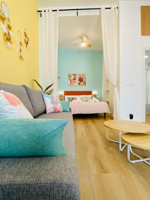 バレンシアBeautiful And Charming Loft In Russafa Sohoアパートメント エクステリア 写真