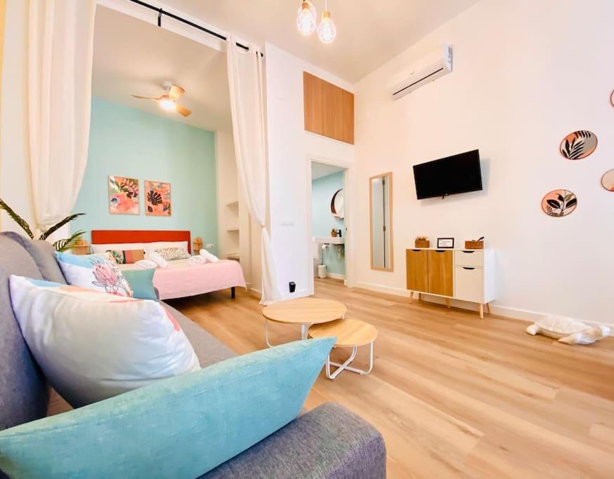バレンシアBeautiful And Charming Loft In Russafa Sohoアパートメント エクステリア 写真